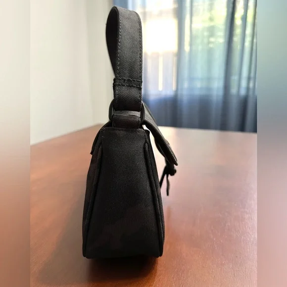 Vans Black Camo Handbag - Picture 6 of 8